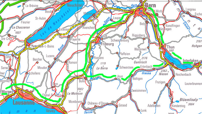 Quel est le plus court chemin pour aller de        Morges à Interlaken en voiture? Bien que le trajet par Jaun soit plus court en        distance, il est plus rapide de prendre l'autoroute pour Bern !!!        (source Swisstopo)